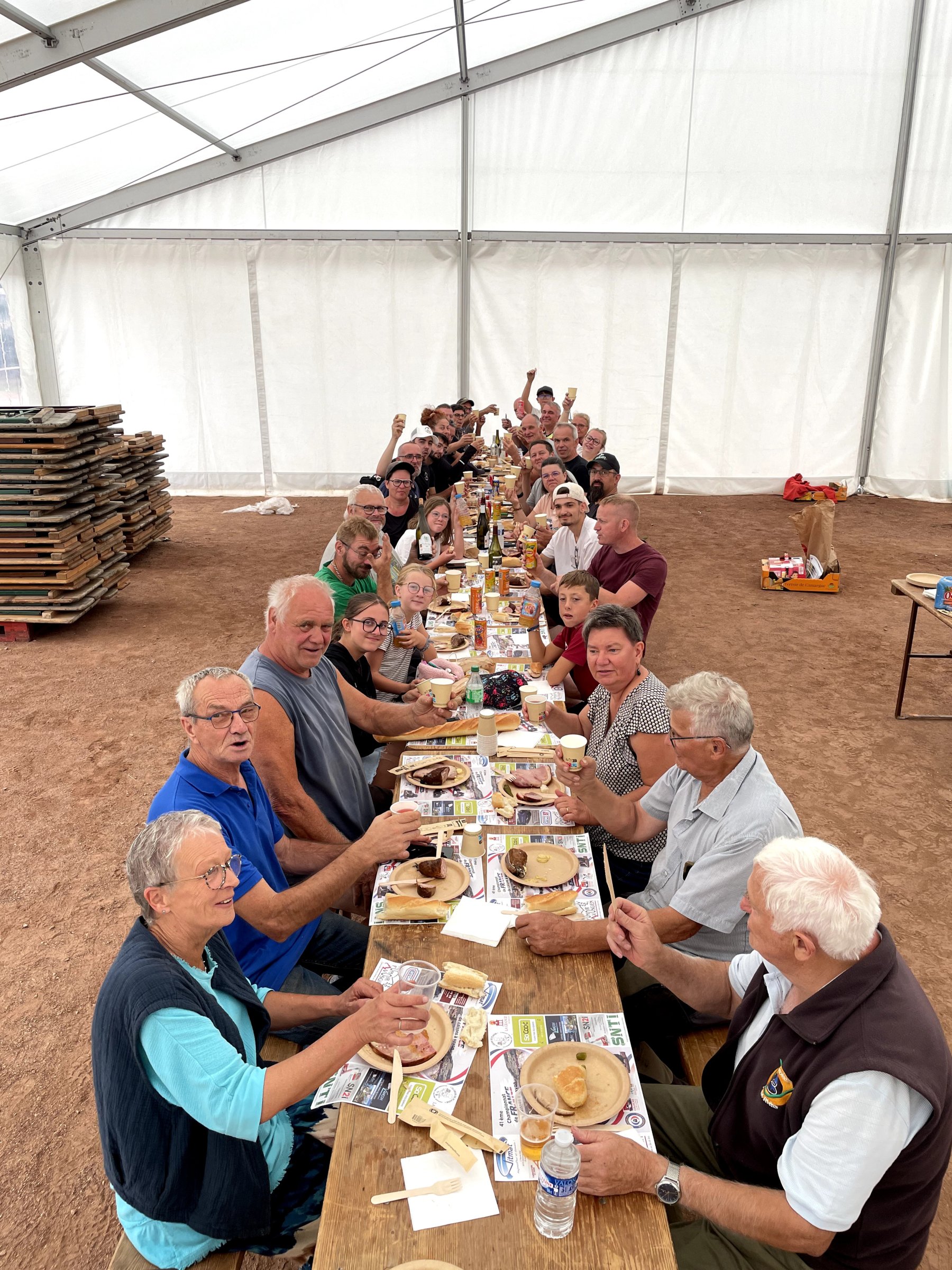 Repas avec Bénévoles après une matinée de démontage / rangement